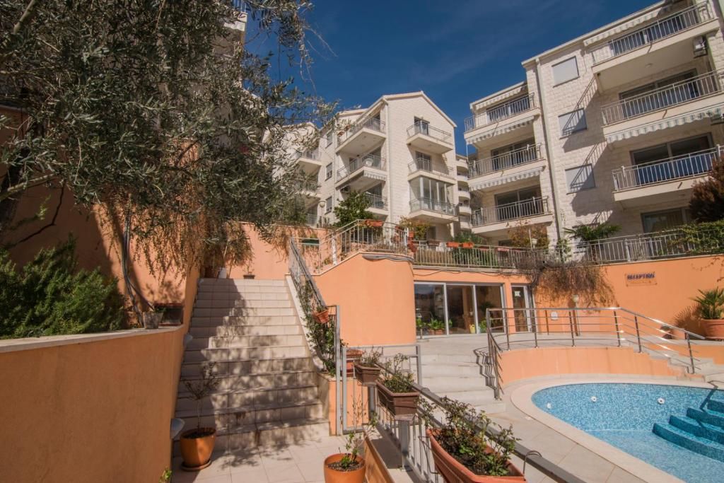 Апартаменты Apartment Dolce Петровац