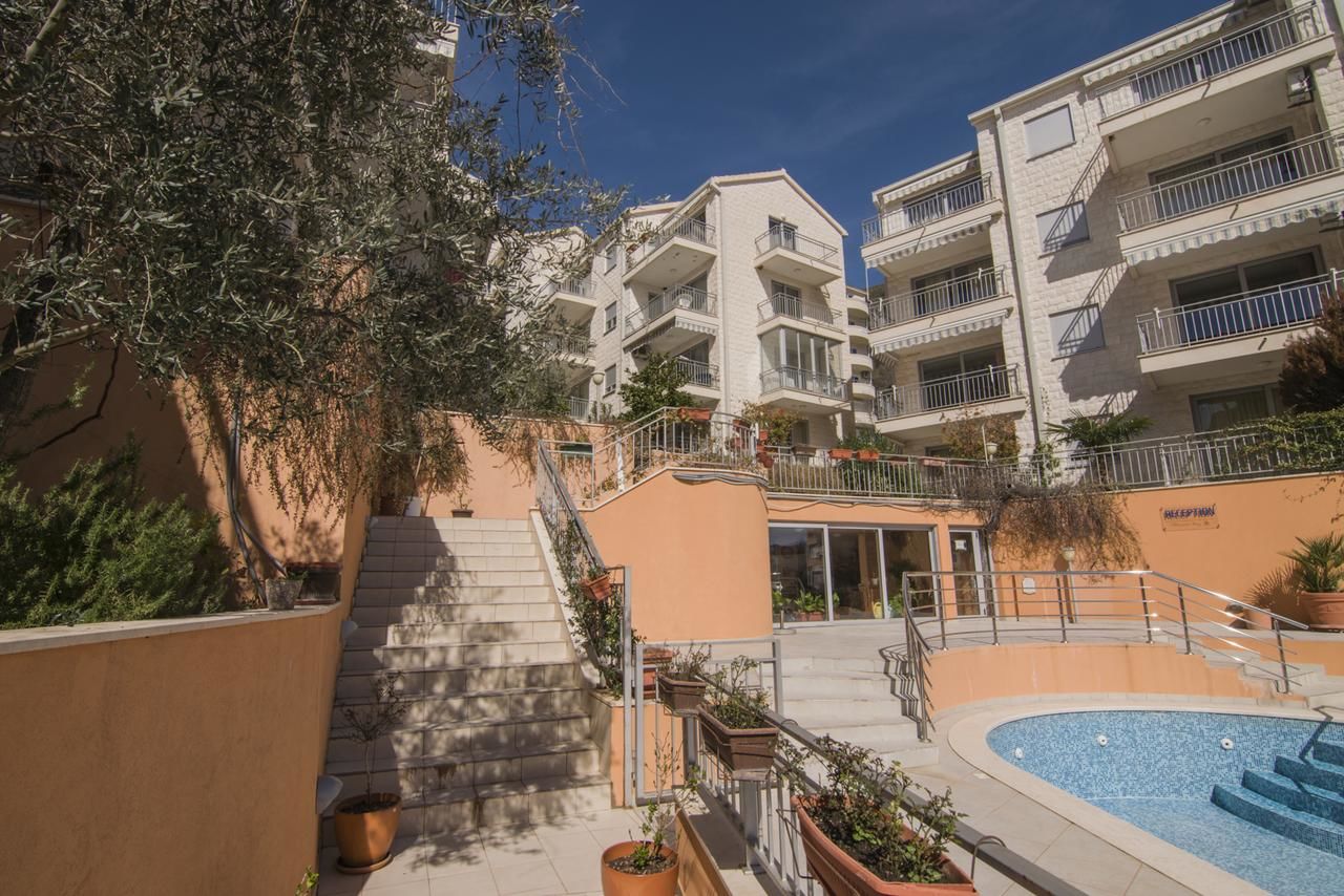 Апартаменты Apartment Dolce Петровац