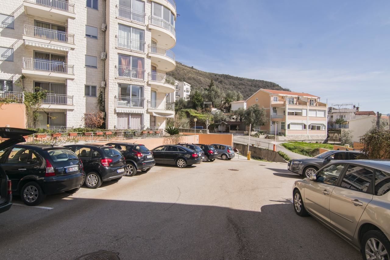 Апартаменты Apartment Dolce Петровац